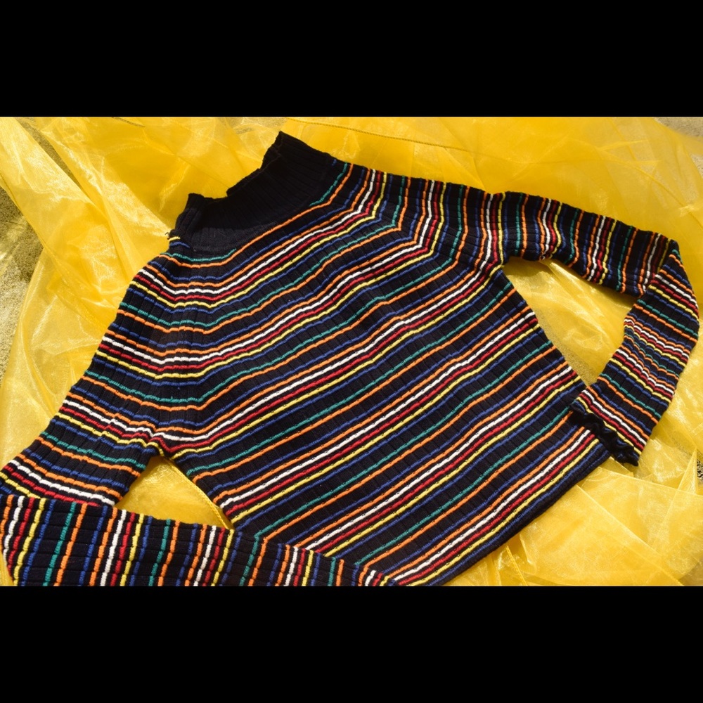 Zara Size S stripped long sleeve crop top